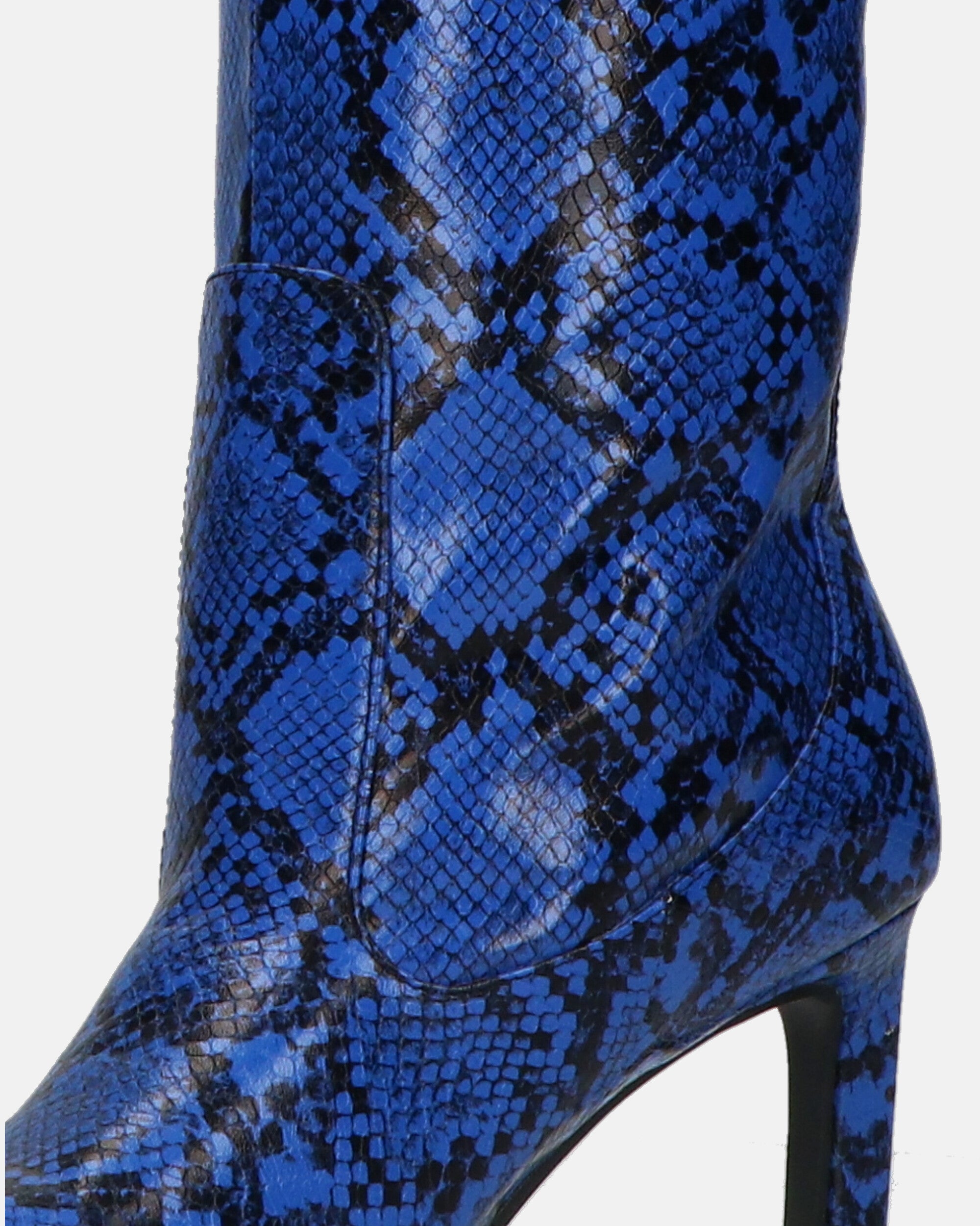 CAROLINE - bota de tacón en pitón azul