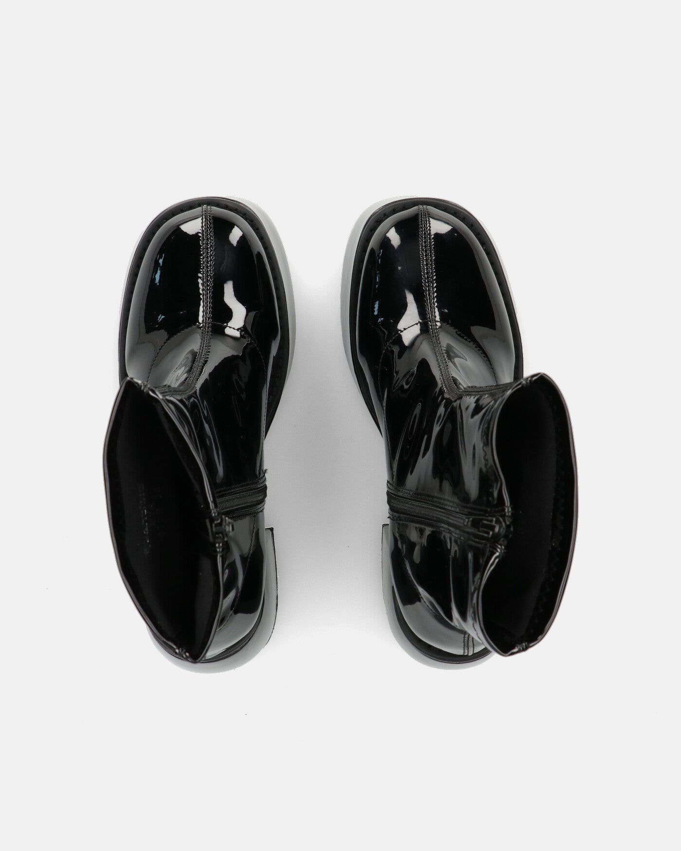MYA - botines con plataforma y tacón alto en glassy negro