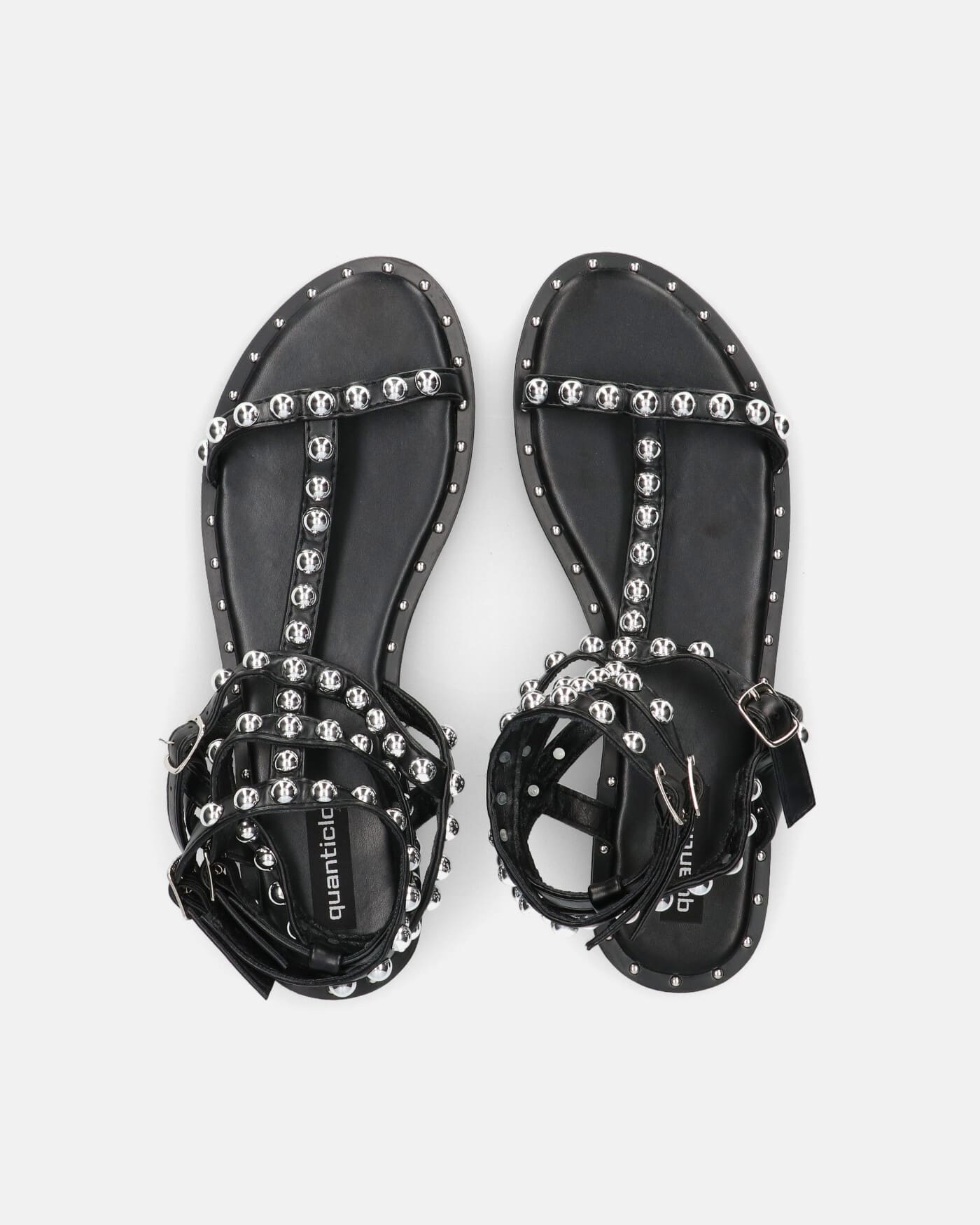 RILEY - sandalias negras con tachuelas y tiras de metal