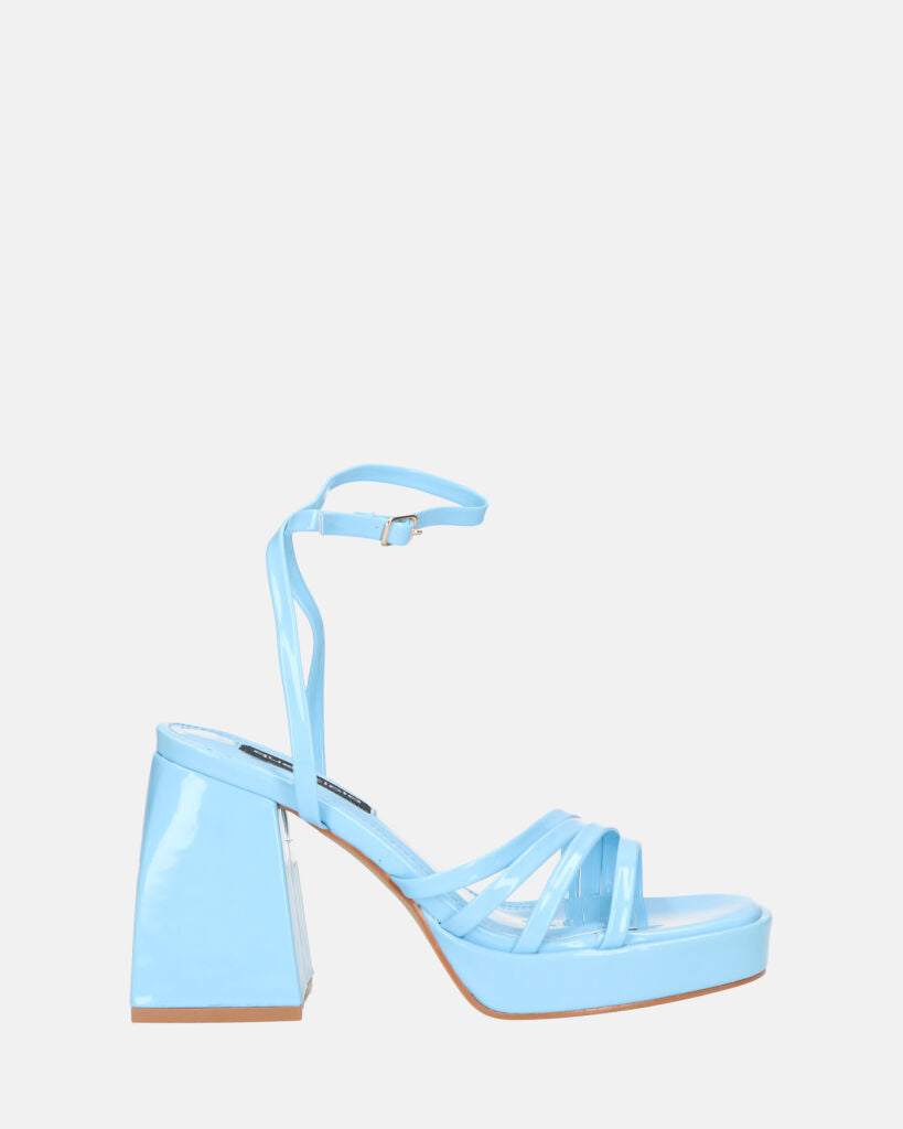 WINONA - sandalias glassy azul claro con tacón cuadrado