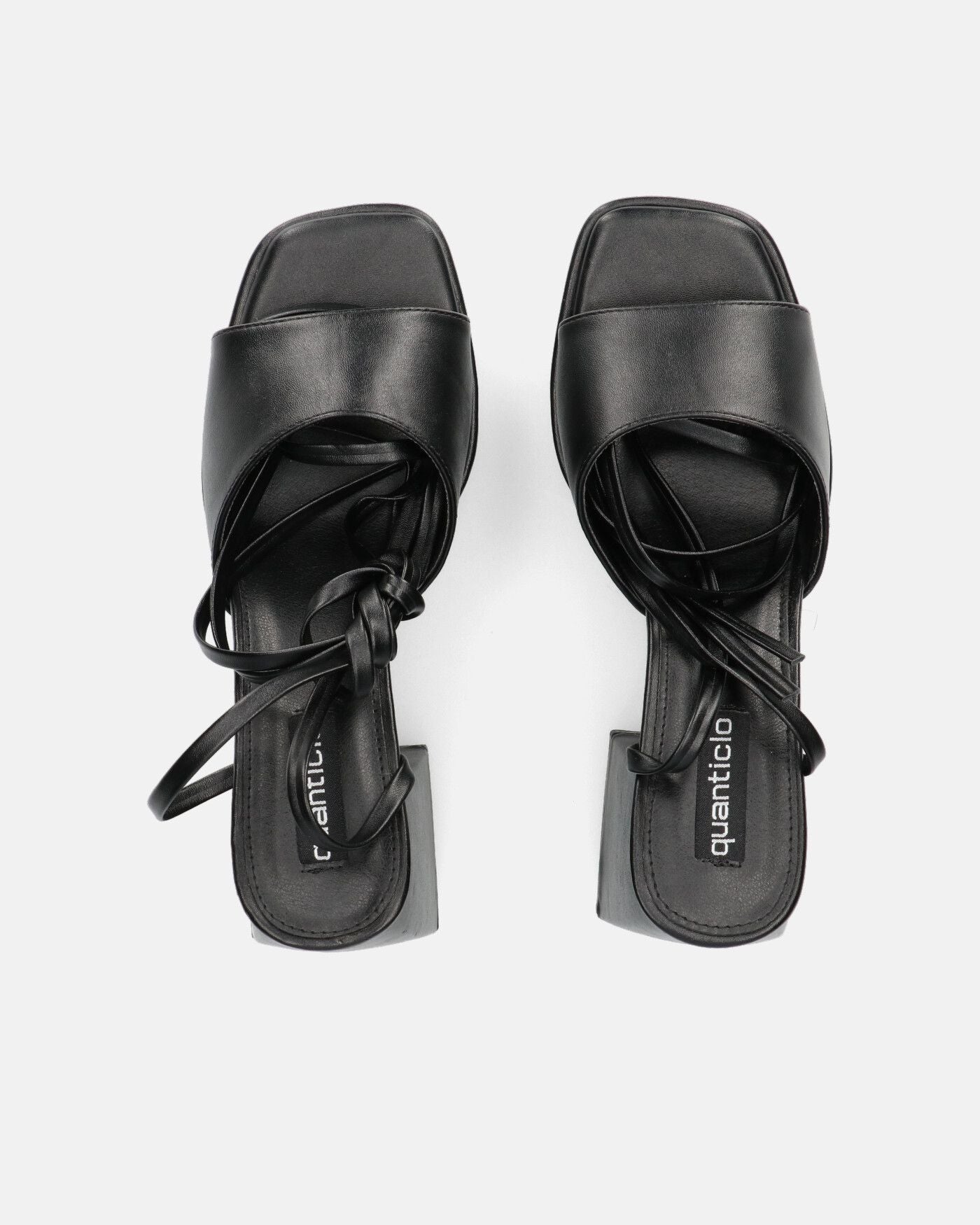 TOMI - sandalias negras con cordones y tacón cuadrado