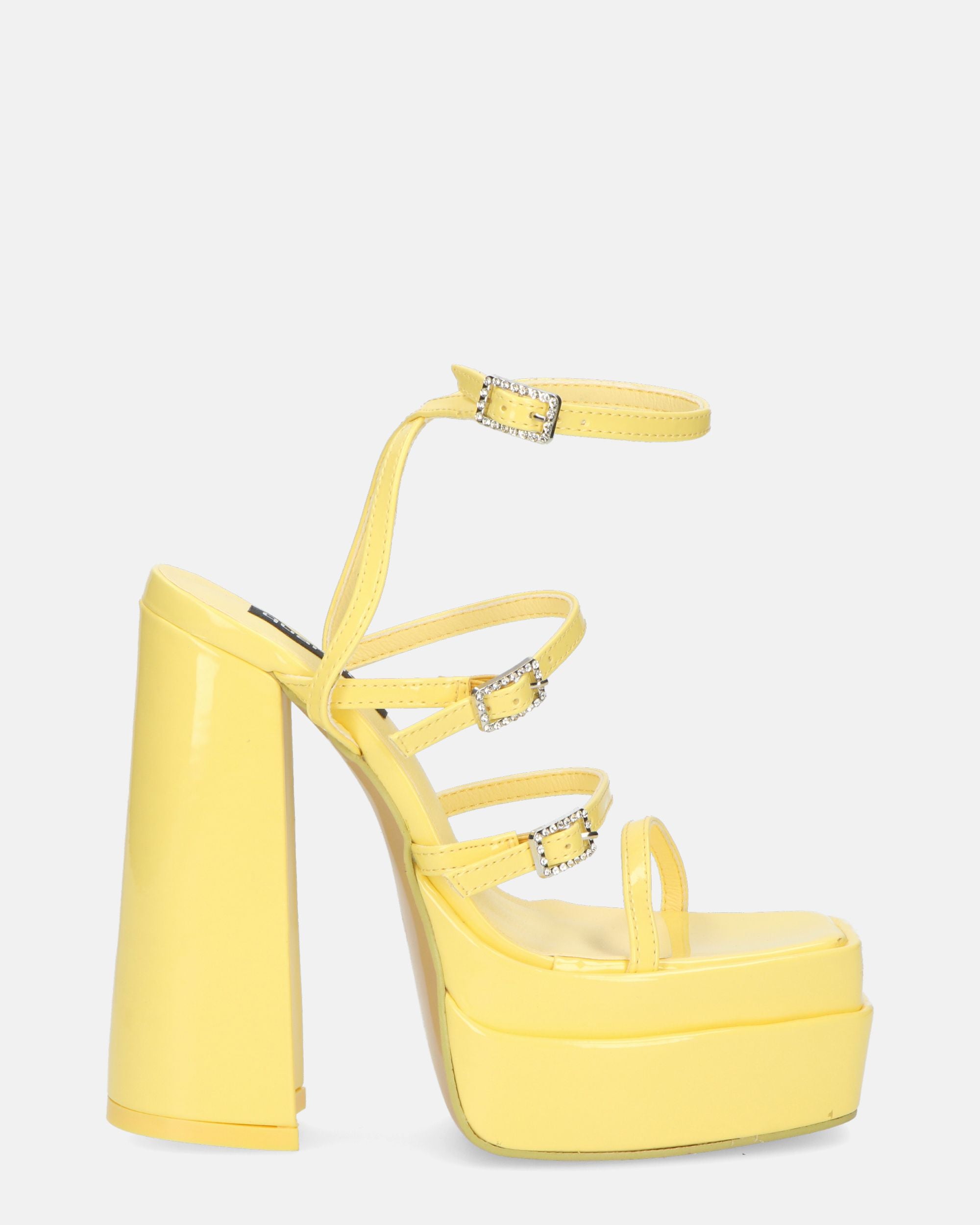 TEXA - sandalias con tira y tacón alto en amarillo