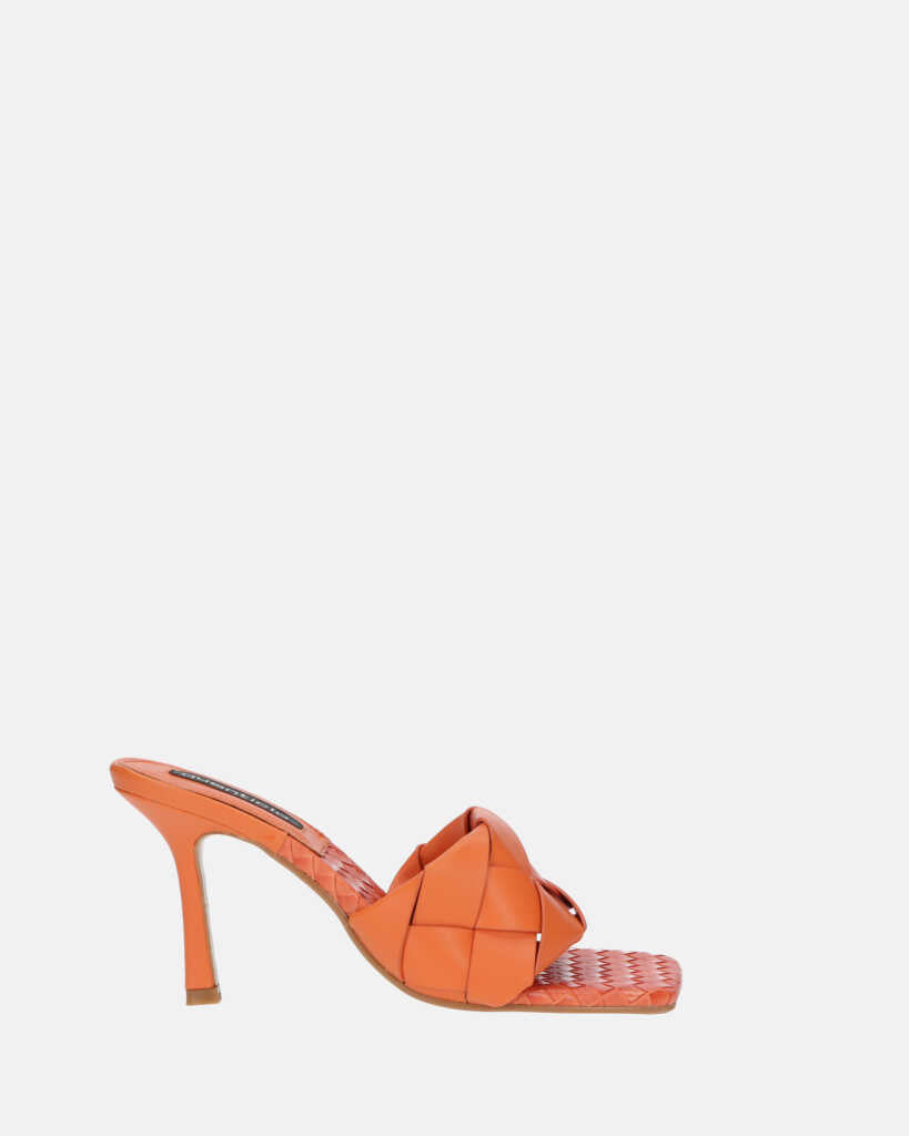 ENRICA - sandalia en piel trenzada naranja con tacón